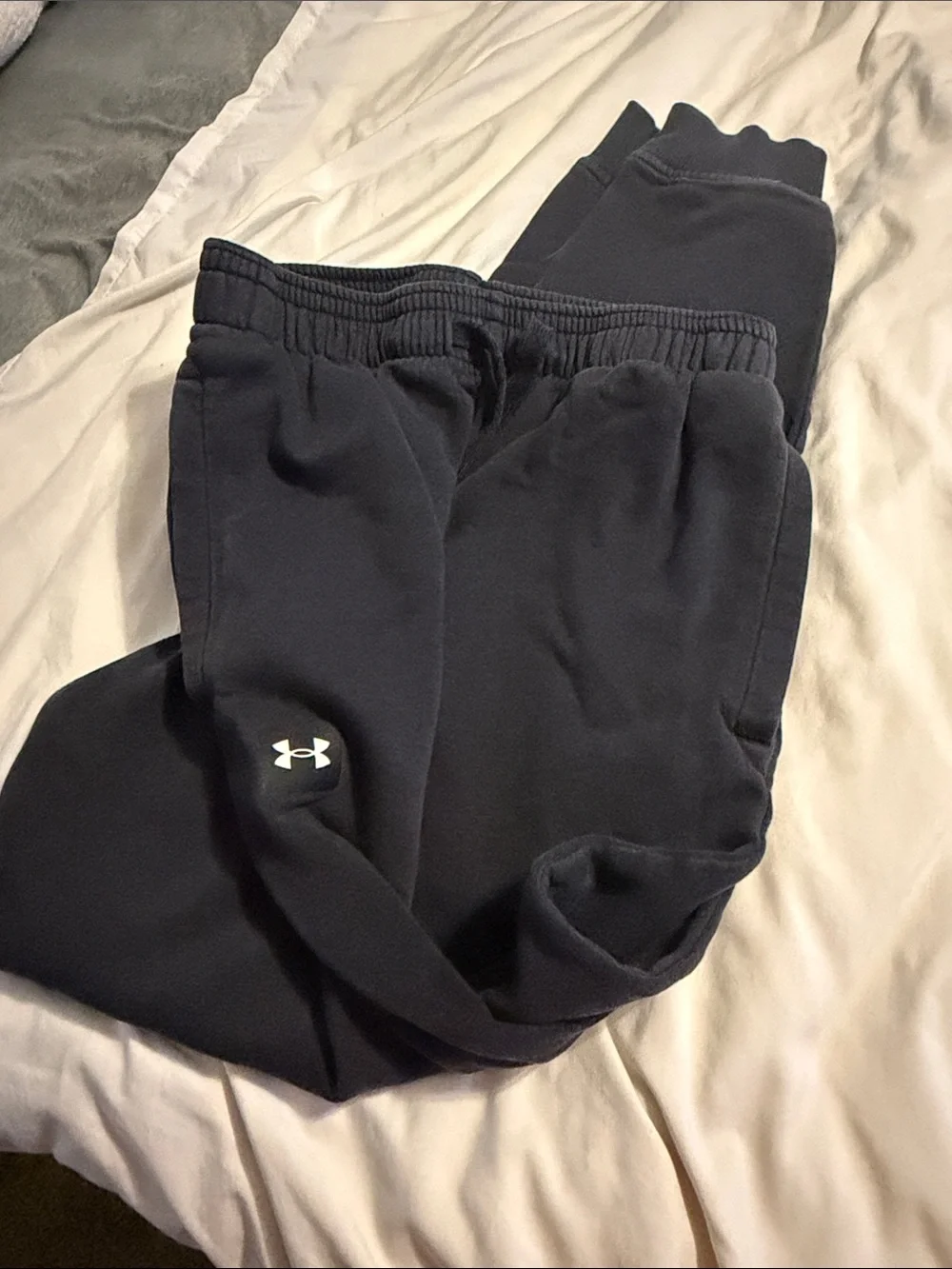 Under Armour Men's Dark Black Jogger Sweatpants